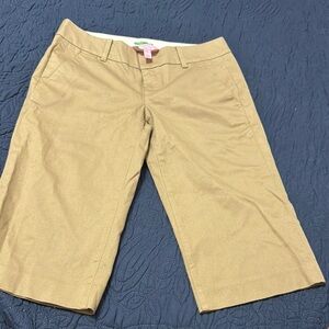 Lilly Pulitzer Palm Beach Fit Women's Tan Shorts Sz 2 98% cotton/2% Spandex